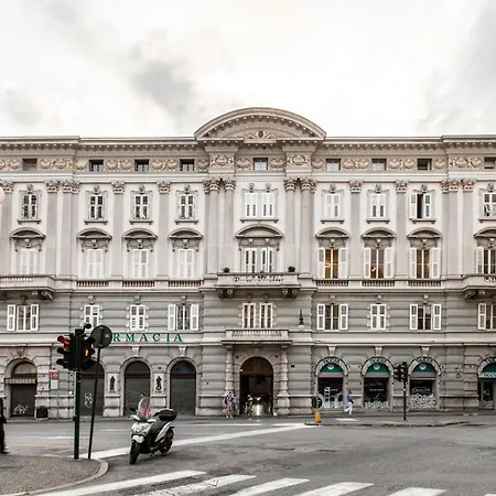 Palazzo Diana Exclusive Mansion R&r ترييستي